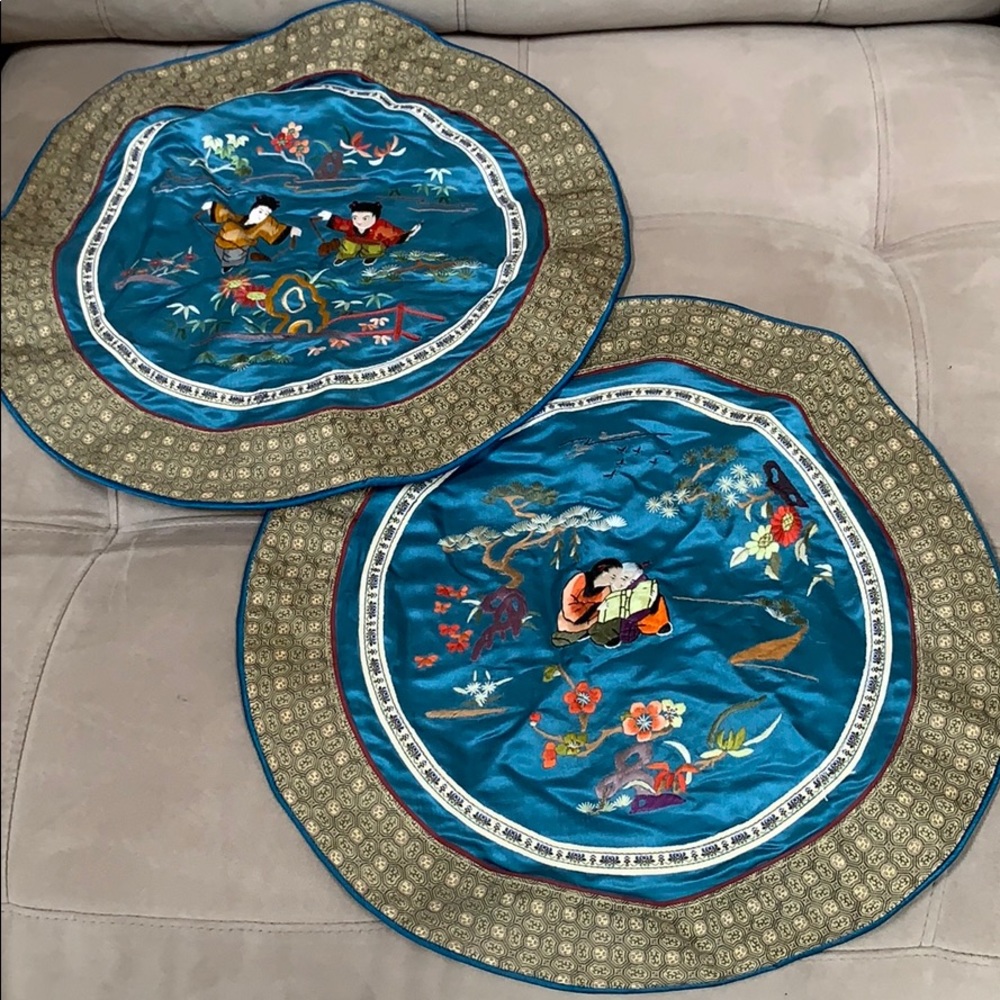 2 Round Silk Pillow Covers